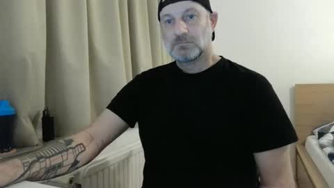 Snapshot of curman85 chatting on January 13, 2025, 11:49 pm Curman85 online show from January 13, 2025, 11:49 pm