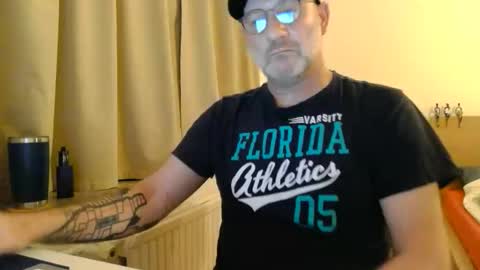 Curman85 online show from February 13, 2026, 1:01 am