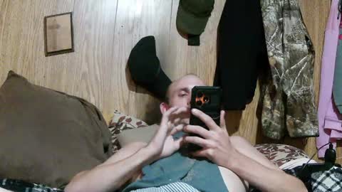 Snapshot of curtisrobert171 chatting on June 25, 2026, 5:06 pm curtisrobert171 online show from June 25, 2026, 5:06 pm
