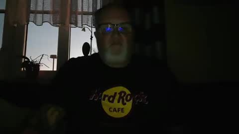 Snapshot of curtus14 chatting on December 25, 2024, 3:49 pm curtus14 online show from December 25, 2024, 3:49 pm