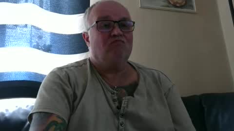 Snapshot of curtus14 chatting on October 24, 2025, 11:39 am curtus14 online show from October 24, 2025, 11:39 am