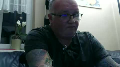 Snapshot of curtus14 chatting on November 26, 2025, 9:38 pm curtus14 online show from November 26, 2025, 9:38 pm