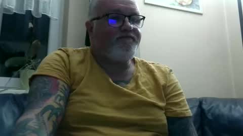 Snapshot of curtus14 chatting on March 17, 2026, 9:18 pm curtus14 online show from March 17, 2026, 9:18 pm