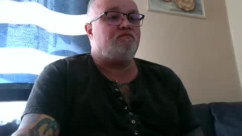 Snapshot of curtus14 chatting on April 18, 2026, 9:46 am curtus14 online show from April 18, 2026, 9:46 am