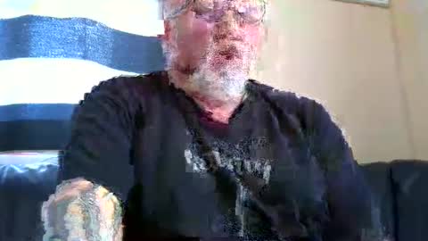 Snapshot of curtus14 chatting on April 22, 2026, 3:46 pm curtus14 online show from April 22, 2026, 3:46 pm