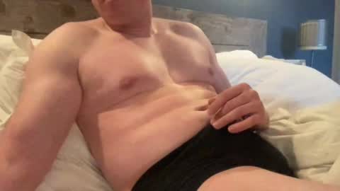 curvedbritishguy online show from January 7, 2025, 2:51 pm