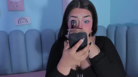 Snapshot of curvy_rousi chatting on November 8, 2025, 11:32 am Rosie online show from November 8, 2025, 11:32 am