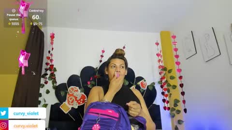 Violet 3 online show from March 3, 2025, 11:33 am