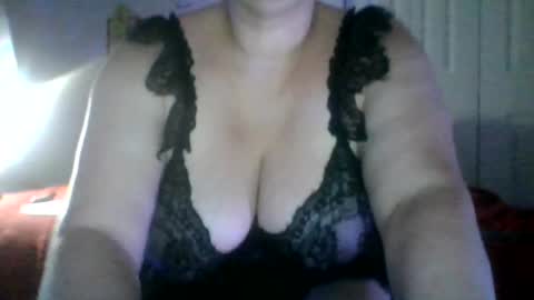 Snapshot of curvyclan chatting on July 10, 2026, 5:01 am curvyclan online show from July 10, 2026, 5:01 am