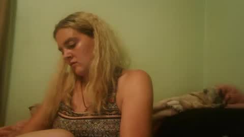 curvymom2025 online show from October 13, 2025, 12:21 am