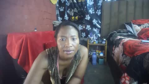 curvypear76x online show from December 2, 2025, 8:08 am