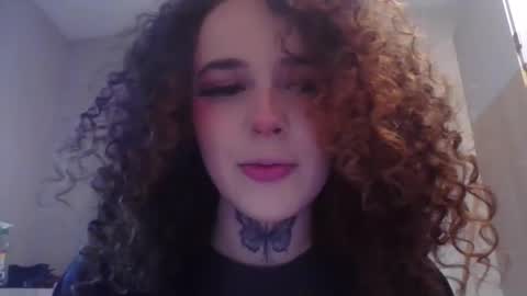 curvyyus online show from February 10, 2026, 11:25 am