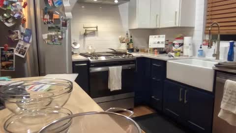 CutCollection online show from February 9, 2025, 3:32 am