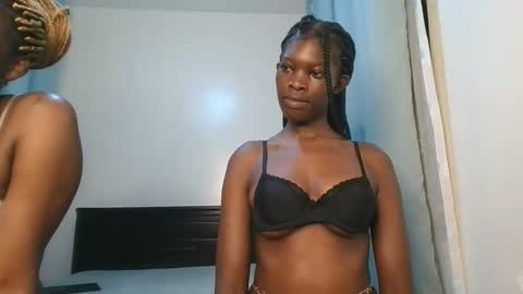 Snapshot of cute_angel11 chatting on October 25, 2025, 11:21 pm angel online show from October 25, 2025, 11:21 pm