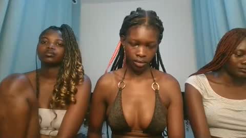 Snapshot of cute_angel11 chatting on November 3, 2025, 10:10 pm angel online show from November 3, 2025, 10:10 pm