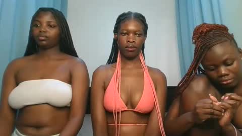 Snapshot of cute_angel11 chatting on November 15, 2025, 12:34 pm angel online show from November 15, 2025, 12:34 pm