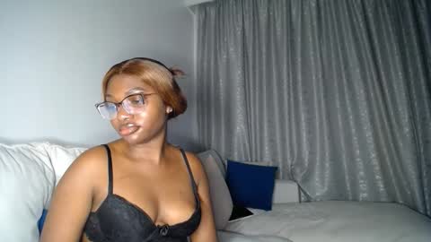Snapshot of cute_ass18 chatting on April 11, 2026, 6:01 pm Liya online show from April 11, 2026, 6:01 pm