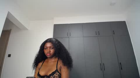 Snapshot of cute_ass18 chatting on July 8, 2026, 12:59 am Liya online show from July 8, 2026, 12:59 am
