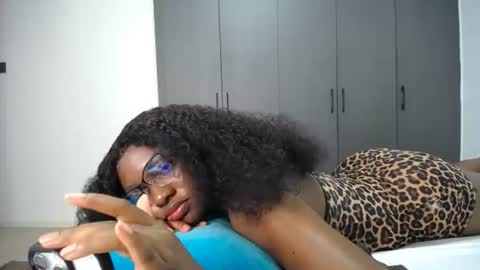 Snapshot of cute_ass18 chatting on July 14, 2026, 2:05 am Liya online show from July 14, 2026, 2:05 am
