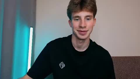 Snapshot of cute_brian chatting on July 22, 2026, 5:05 pm Im Brian online show from July 22, 2026, 5:05 pm