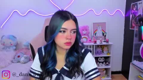 Snapshot of cute_dani__ chatting on September 11, 2025, 9:53 am Dani online show from September 11, 2025, 9:53 am