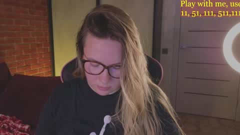 Snapshot of cute_darina chatting on December 13, 2024, 5:27 am Everyday stream in the same time online show from December 13, 2024, 5:27 am