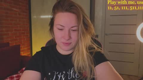 Snapshot of cute_darina chatting on December 18, 2024, 5:04 am Everyday stream in the same time online show from December 18, 2024, 5:04 am