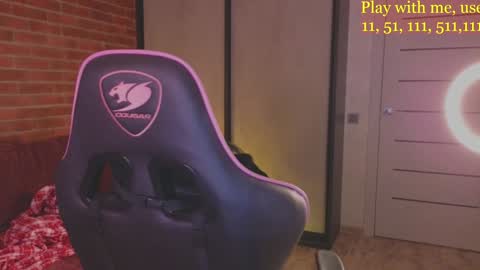 Snapshot of cute_darina chatting on December 24, 2024, 1:38 am Everyday stream in the same time online show from December 24, 2024, 1:38 am