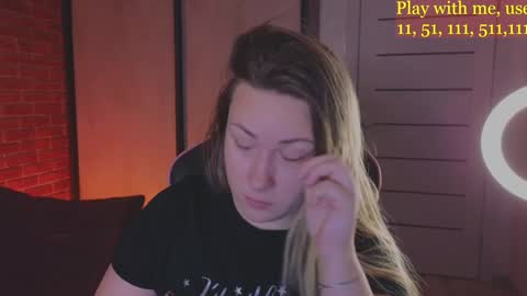 Snapshot of cute_darina chatting on January 13, 2025, 1:23 am Everyday stream in the same time online show from January 13, 2025, 1:23 am