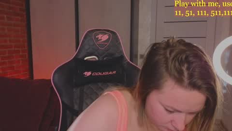 Snapshot of cute_darina chatting on January 14, 2025, 7:38 am Everyday stream in the same time online show from January 14, 2025, 7:38 am