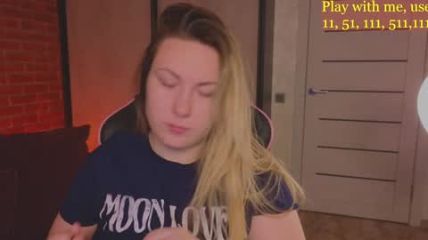 Snapshot of cute_darina chatting on January 21, 2025, 11:55 pm Everyday stream in the same time online show from January 21, 2025, 11:55 pm