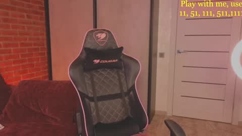 Snapshot of cute_darina chatting on February 8, 2025, 1:32 am Everyday stream in the same time online show from February 8, 2025, 1:32 am