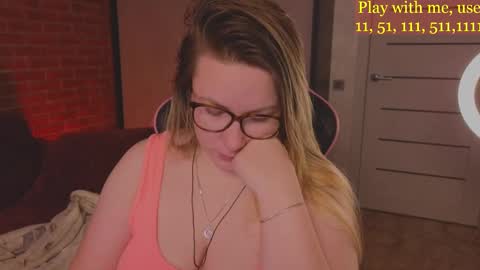 Snapshot of cute_darina chatting on February 19, 2025, 11:28 am Everyday stream in the same time online show from February 19, 2025, 11:28 am