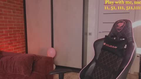 Snapshot of cute_darina chatting on February 28, 2025, 1:37 am Everyday stream in the same time online show from February 28, 2025, 1:37 am