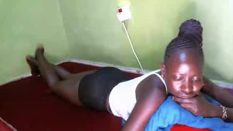 cute_doria online show from October 26, 2025, 3:29 pm