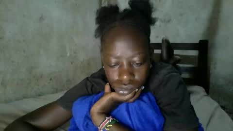 cute_doria online show from December 14, 2025, 2:06 am