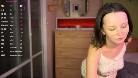 Snapshot of cute_emiliya chatting on June 27, 2026, 12:22 pm Emily online show from June 27, 2026, 12:22 pm