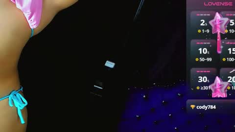 Snapshot of cute_feem chatting on September 18, 2025, 5:31 am cute_feem online show from September 18, 2025, 5:31 am