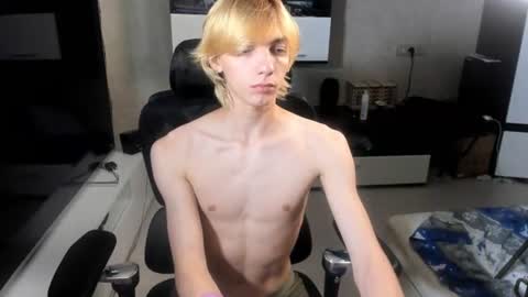 Snapshot of cute_grecha chatting on June 29, 2026, 4:29 pm Grisha online show from June 29, 2026, 4:29 pm
