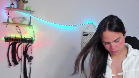 Snapshot of cute_horny12 chatting on March 9, 2025, 5:22 am Cute horny1 online show from March 9, 2025, 5:22 am