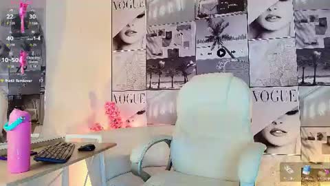 Cute horny1 online show from July 6, 2026, 3:03 pm