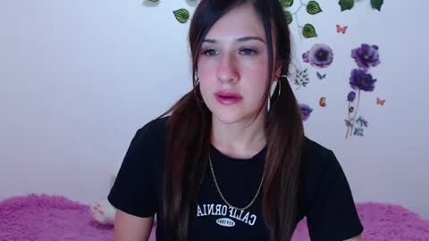 Snapshot of cute_isaa chatting on April 22, 2026, 11:17 pm Isabella online show from April 22, 2026, 11:17 pm