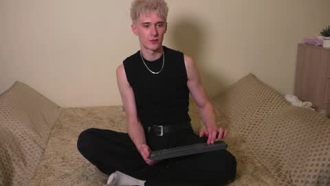Snapshot of cute_joni chatting on May 27, 2026, 6:27 pm ToniDaniel online show from May 27, 2026, 6:27 pm