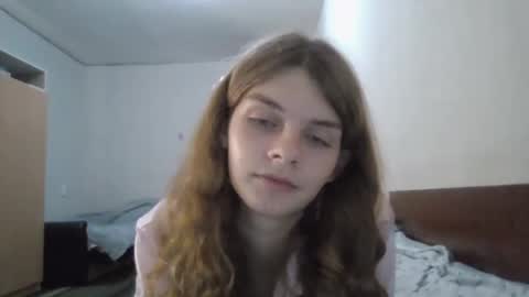 cute_kitte online show from December 22, 2024, 8:47 pm