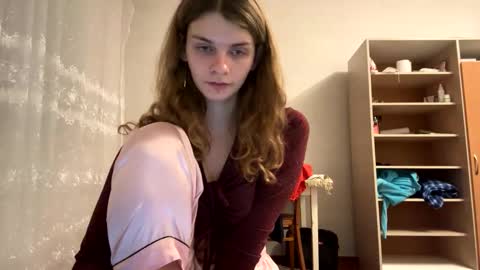 cute_kitte online show from January 12, 2025, 4:00 am