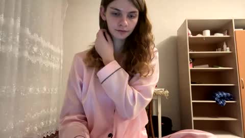 cute_kitte online show from January 13, 2025, 3:45 am