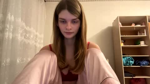 cute_kitte online show from February 10, 2025, 6:03 pm