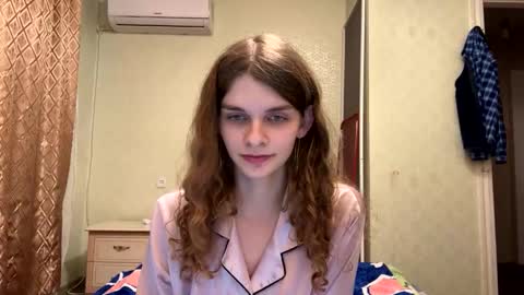 cute_kitte online show from September 27, 2025, 4:12 pm