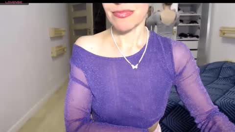 cute_lion_ online show from December 21, 2025, 11:50 am