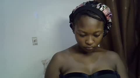 Snapshot of cute_melissa1 chatting on June 19, 2026, 2:05 am cute_melissa1 online show from June 19, 2026, 2:05 am